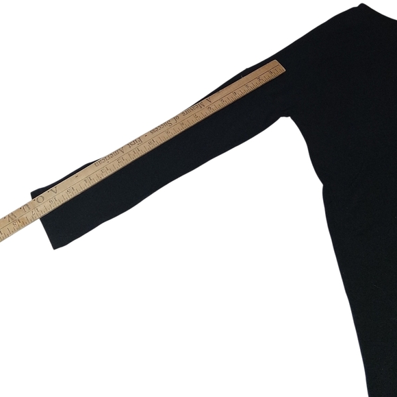 SALE EUC Women's Very J Sz. S Black Over-sized Lightweight Long-sleeve Sweater - Picture 7 of 10